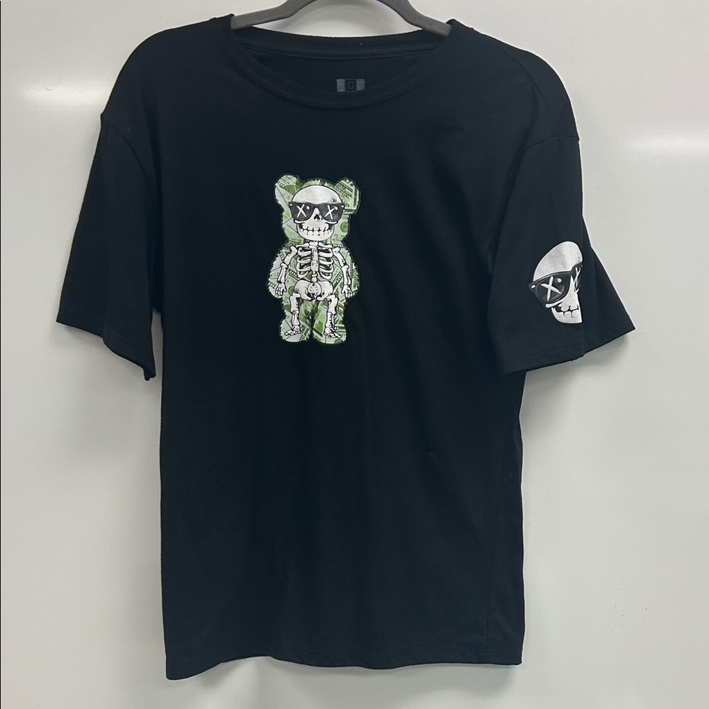 Black Kids Short Sleeve Tee with Green Bear Design